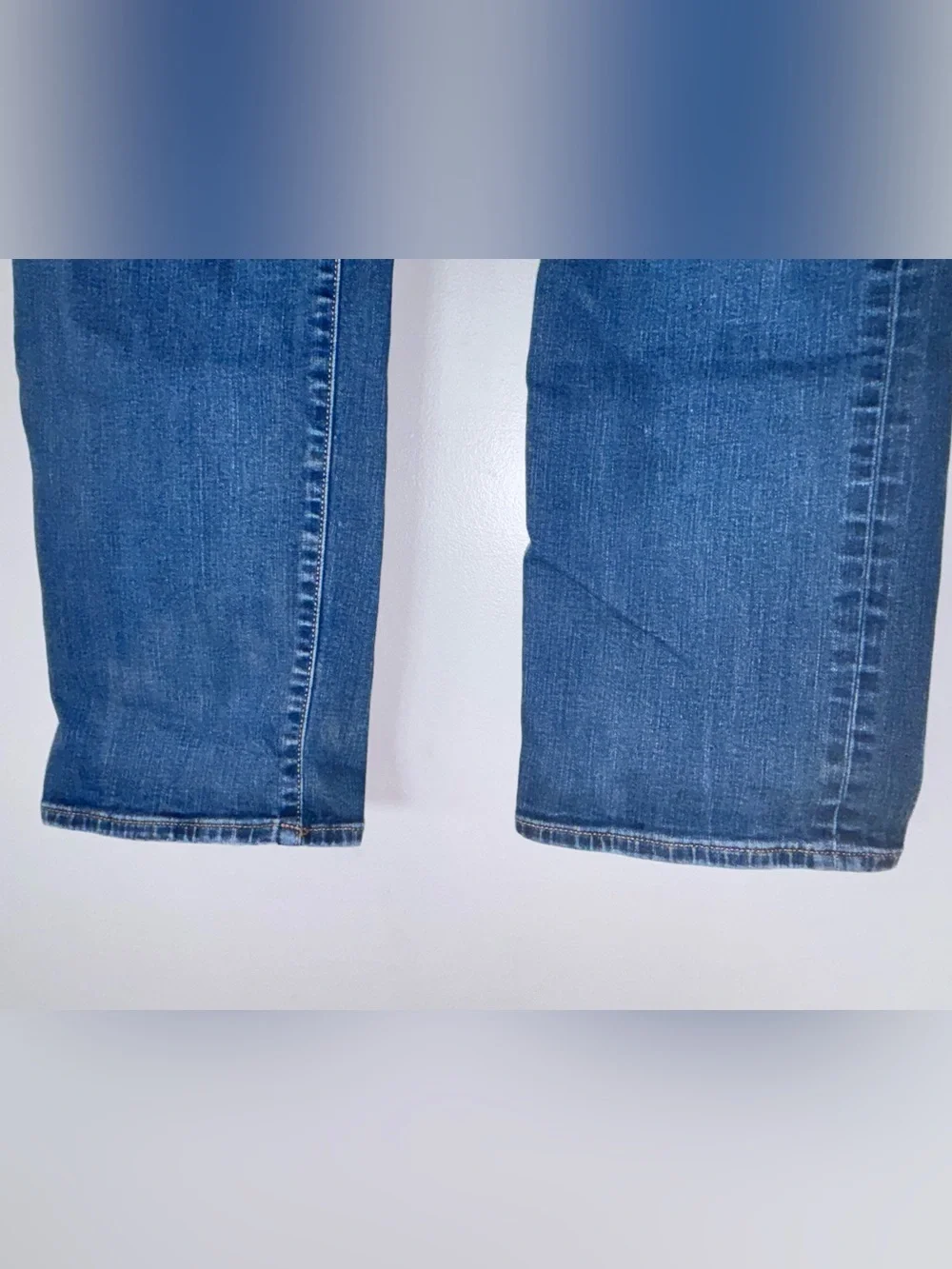 Trendy American Eagle 34 X 34 Original Straight Extreme Flex 4 Fade Whisking